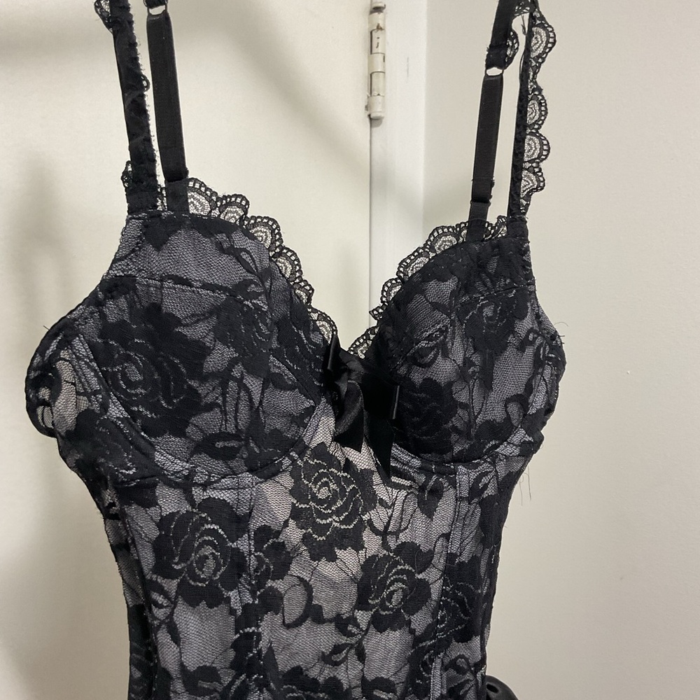✨3 for $30✨ Elegant Black Lace Bustier